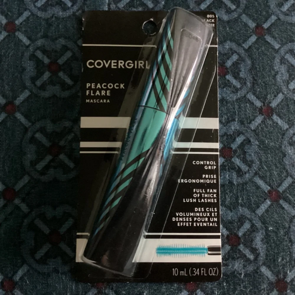 Covergirl Peacock Flare Mascara 805 Black Noir